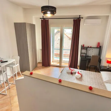 Vanvitelli Bed & Breakfast 4*