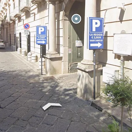 Vanvitelli Nocleg ze śniadaniem